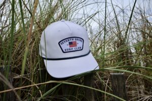 Yacht Club hat Seventh Shore